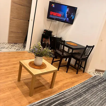 F2 Moderne Proche Paris Apartment *